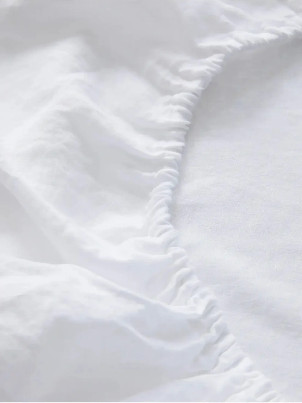 Quince European Linen Sheet Set Queen White NEW (Open Box)